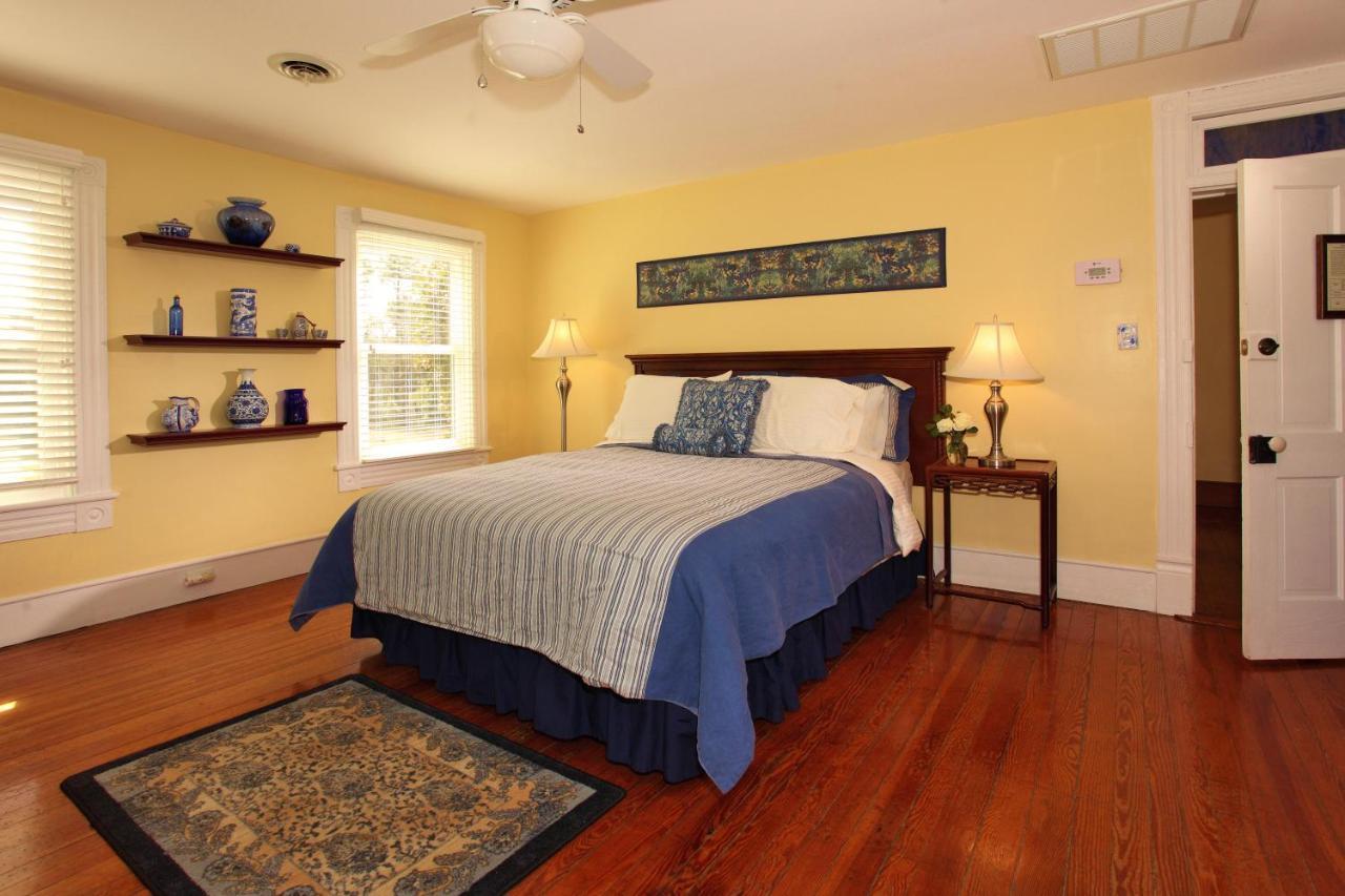 The Inn At Tabbs Creek Port Haywood ภายนอก รูปภาพ